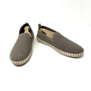 Skechers Size 9 Slip On Shoe Gray Flat Sneaker Casual Workwear‎ Everyday Basic